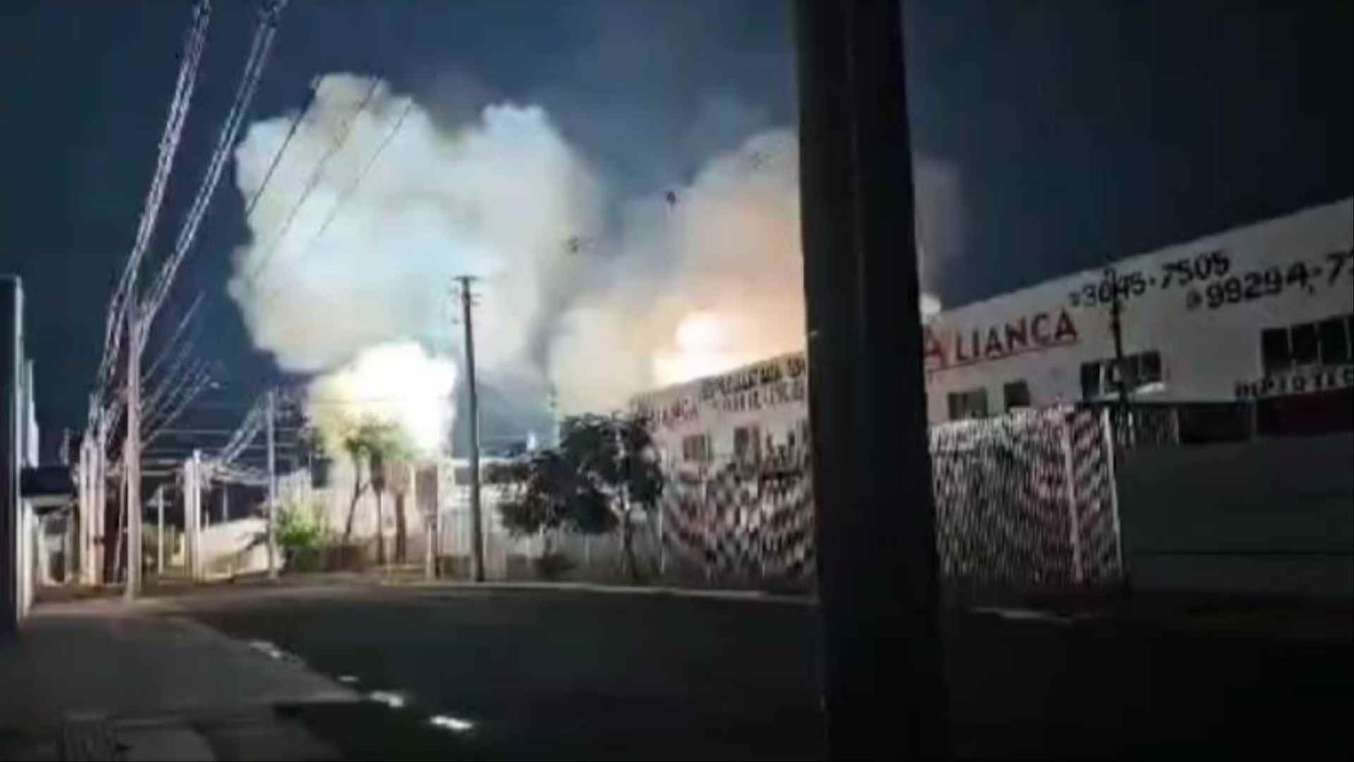VÍDEO: Clarão após explosão em subestação assustou moradores de Campo Grande