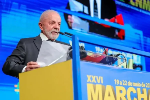 Lula anuncia crédito para reformas e acesso a médicos especialistas