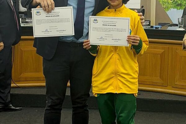 Campeã mundial de judô na Gymnasiade, judoca Anna Clara Alegre Mendes, recebe Moção de Aplausos