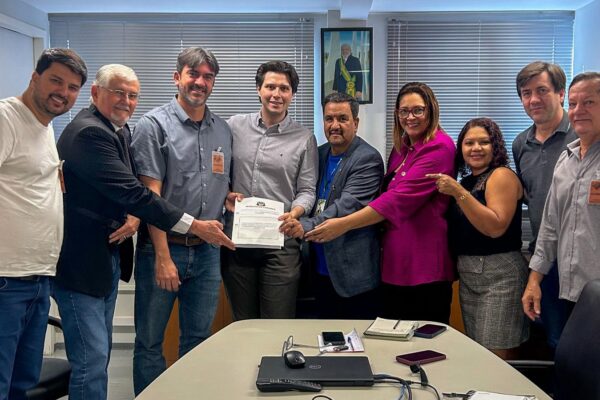 Zeca do PT e Camila Jara destinam R$ 1 milhão para instalação de placas solares em assentamentos de Corumbá